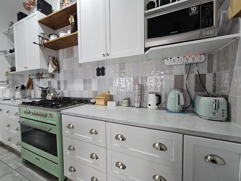 3 Bedroom Property for Sale in Golden Mile Western Cape